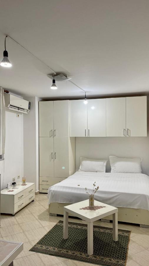 Brilant Studio Apartment City Center Tirana Exteriör bild